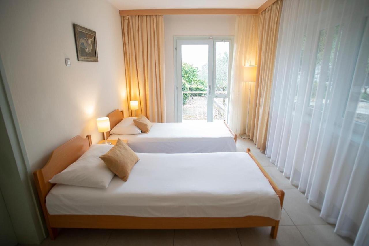 Aminess Vival Casa Velaris Hotel ซูเปตาร์ ภายนอก รูปภาพ