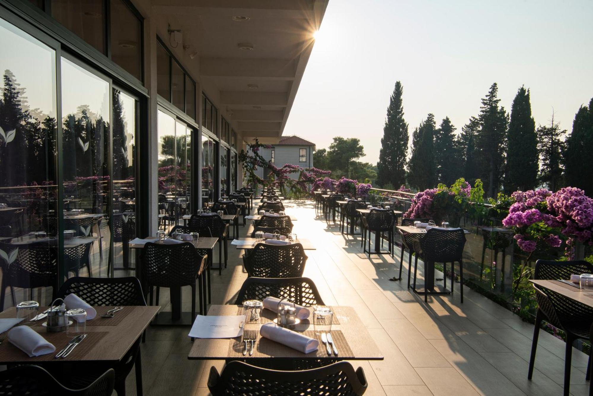 Aminess Vival Casa Velaris Hotel ซูเปตาร์ ภายนอก รูปภาพ